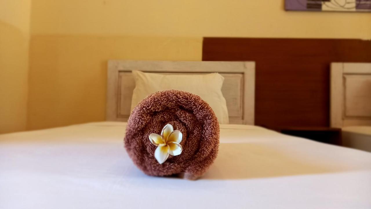 Wisma Bunda Gili Trawangan Esterno foto